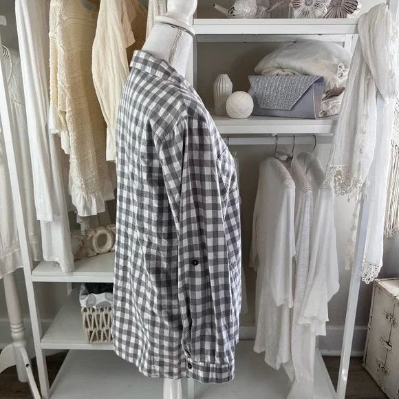 Simply Noelle sz. L, XL  white & gray checkered button up casual, office #1634 - Picture 4 of 10